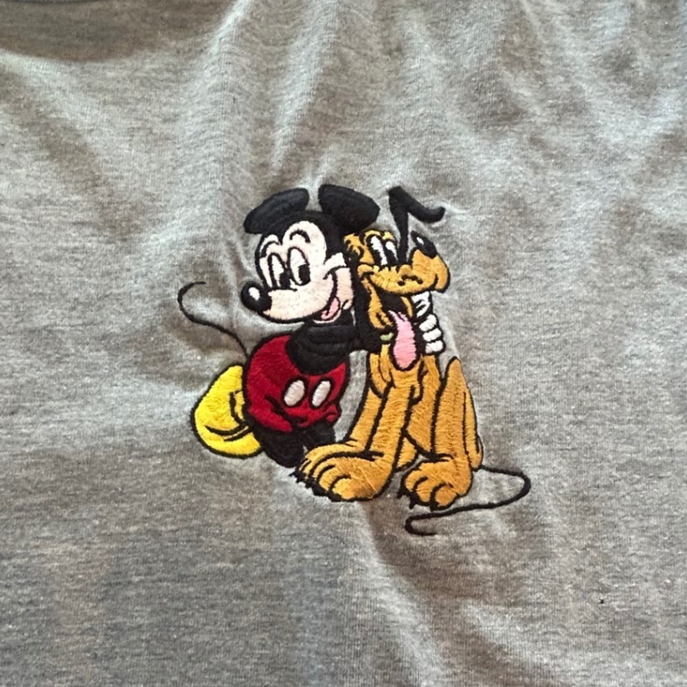 Vintage Mickey Inc Disney Parks Gray T-Shirt Mickey Mouse Pluto Embroidered XXL